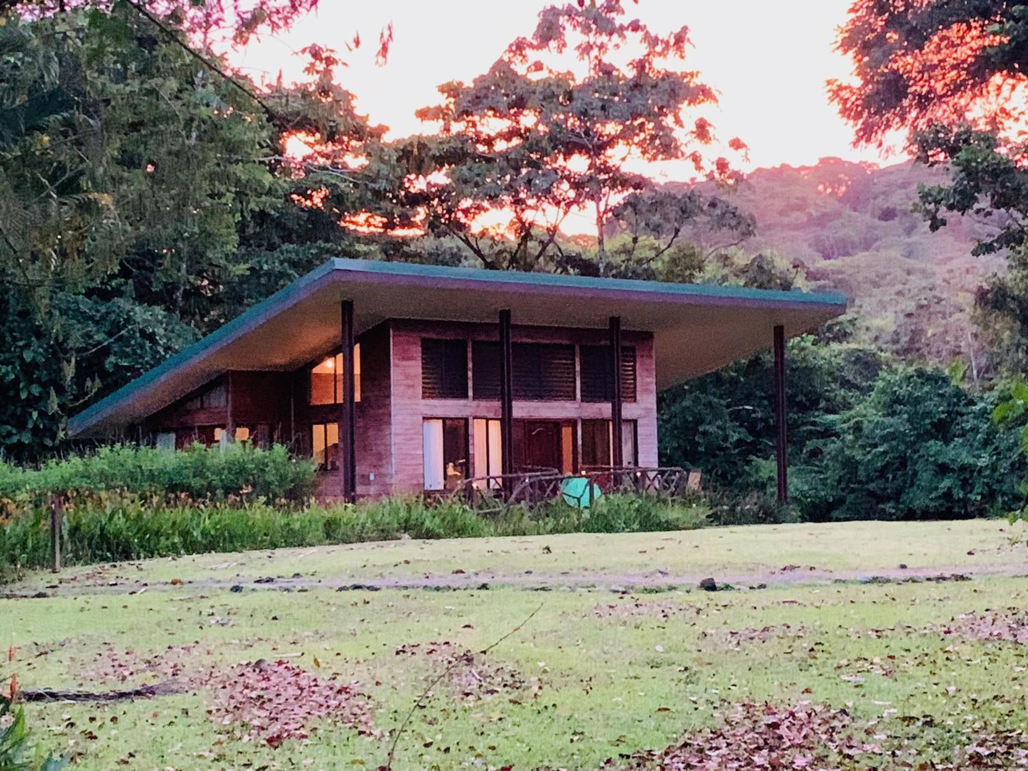 Sangregado Lodge Ла Фортуна Экстерьер фото